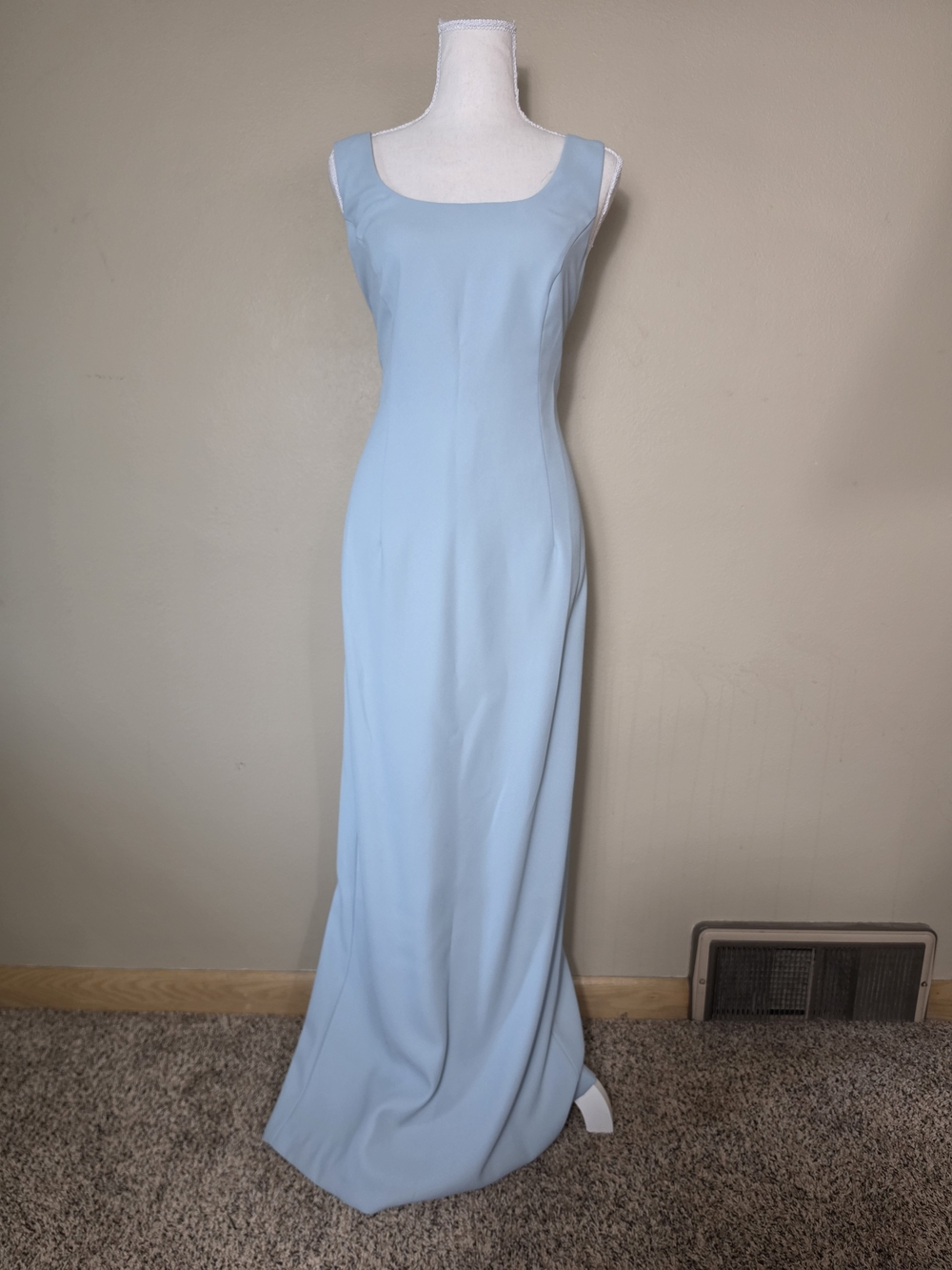 Patra Light Blue Floor Length Formal Gown | Size 10 | Sleeveless Elegant Evening